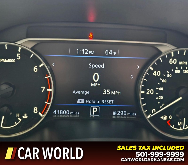 Nissan Altima Vehicle Full-screen Gallery Image 16