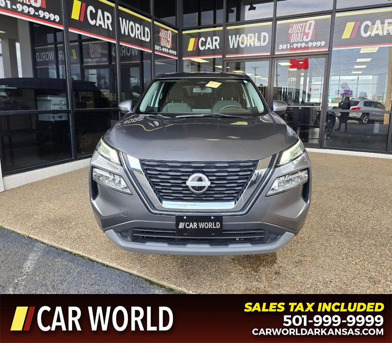 Nissan Rogue Vehicle Full-screen Gallery Image 2