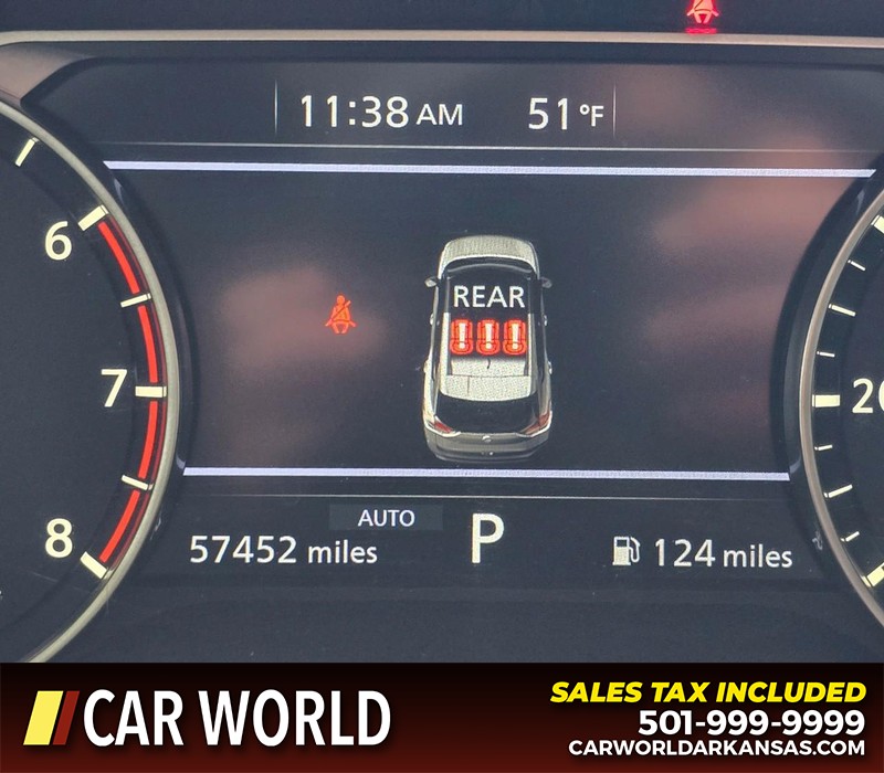 Nissan Rogue Vehicle Full-screen Gallery Image 16