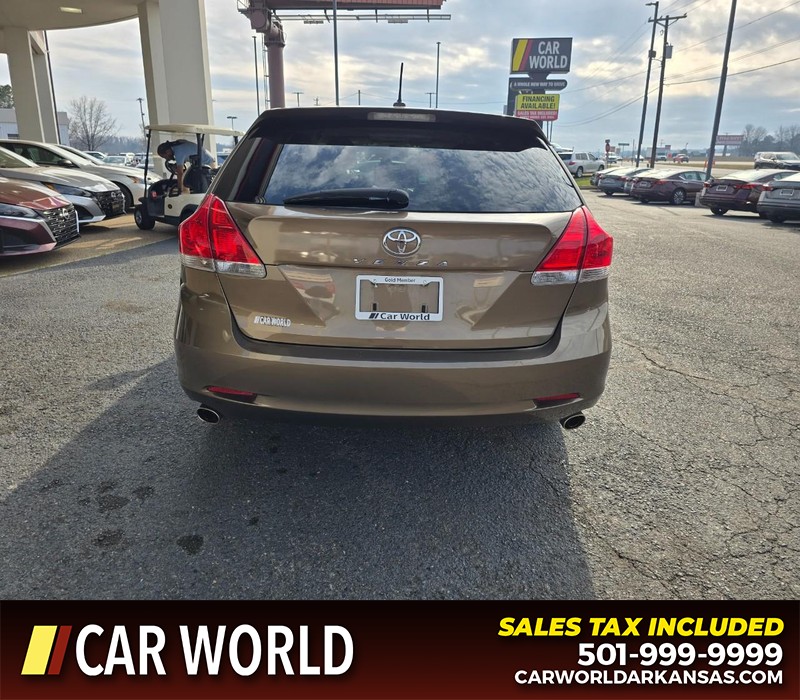 Toyota Venza Vehicle Full-screen Gallery Image 5