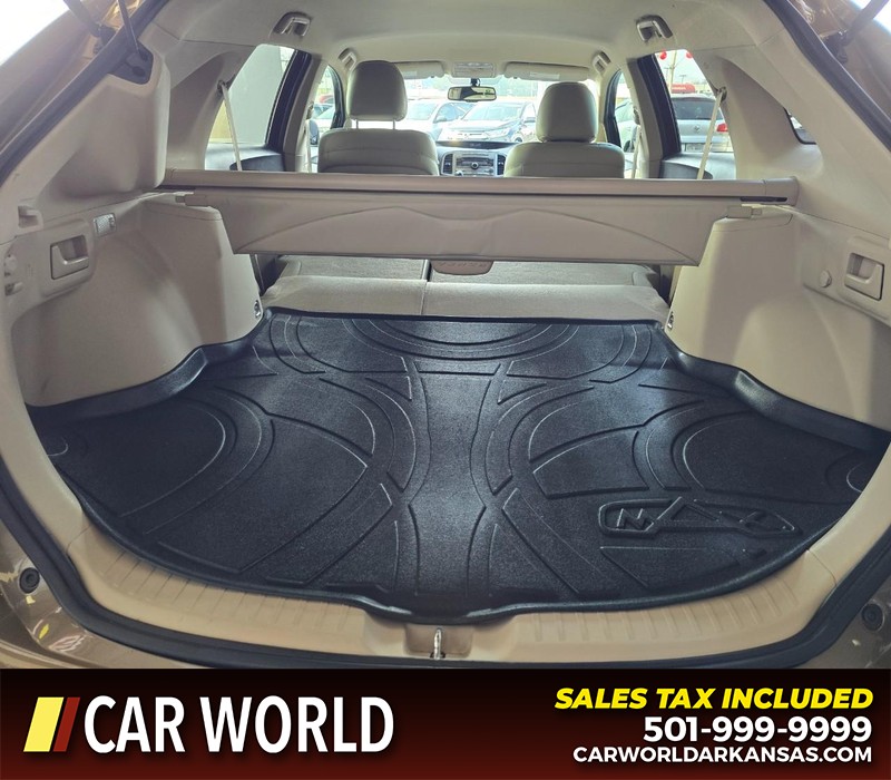 Toyota Venza Vehicle Full-screen Gallery Image 14