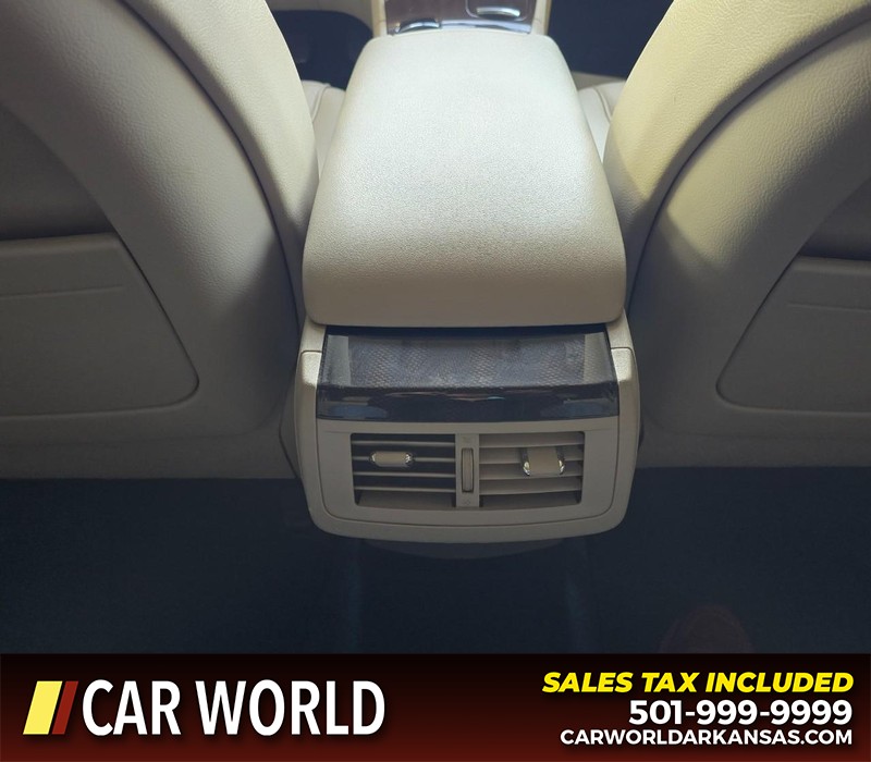 Toyota Venza Vehicle Full-screen Gallery Image 19