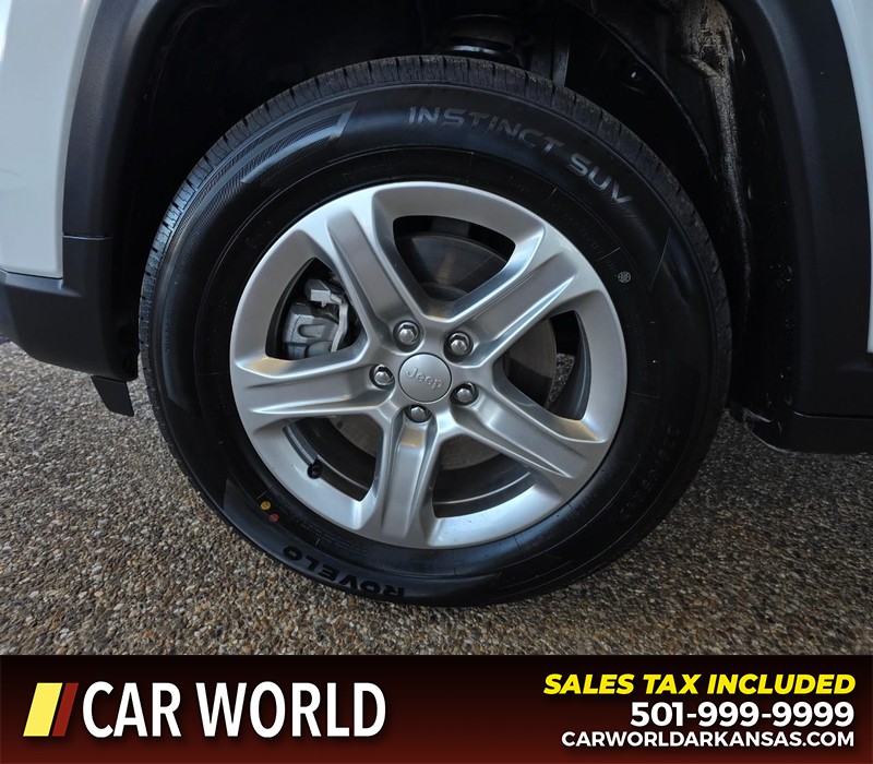 Jeep Compass Vehicle Full-screen Gallery Image 6