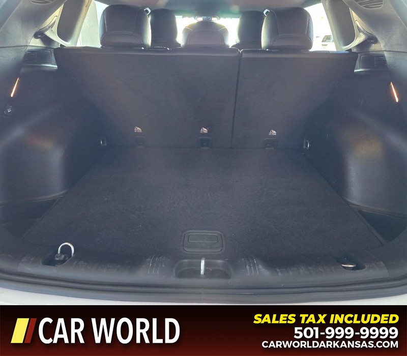 Jeep Compass Vehicle Full-screen Gallery Image 13