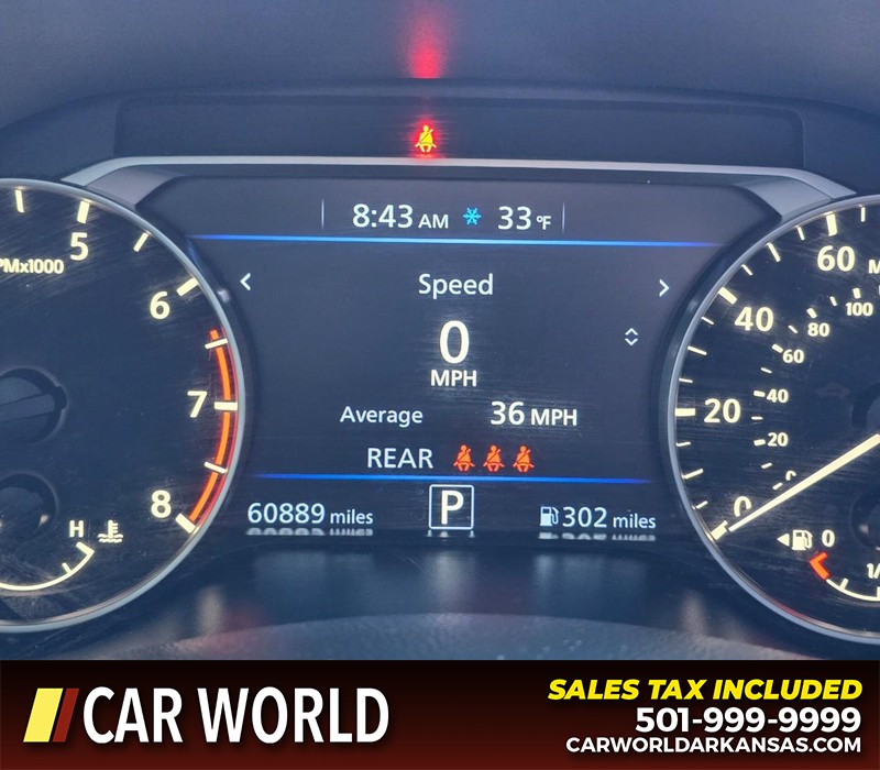 Nissan Altima Vehicle Full-screen Gallery Image 16