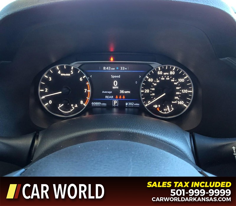 Nissan Altima Vehicle Full-screen Gallery Image 17