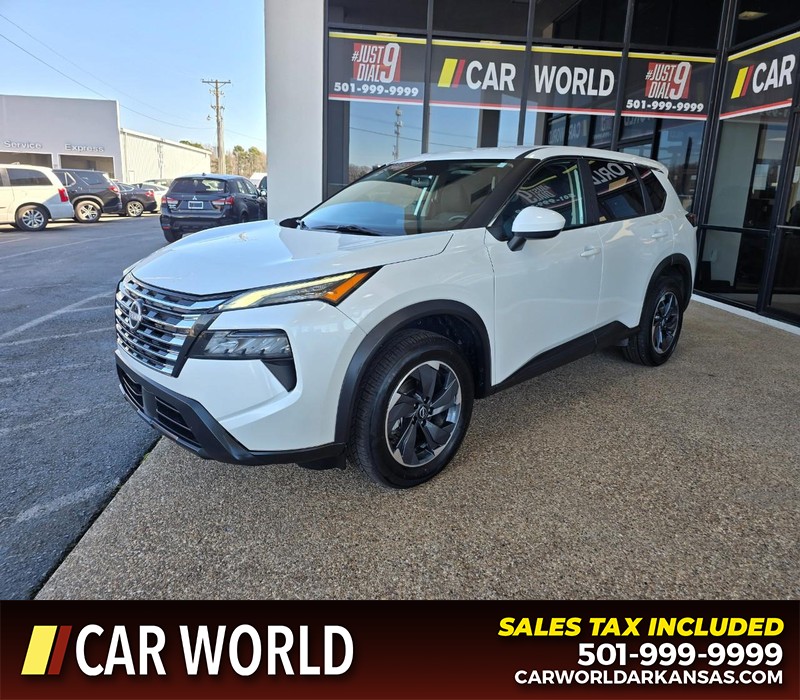 Nissan Rogue Vehicle Full-screen Gallery Image 3