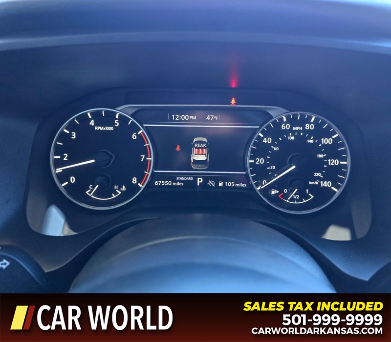 Nissan Rogue Vehicle Full-screen Gallery Image 17