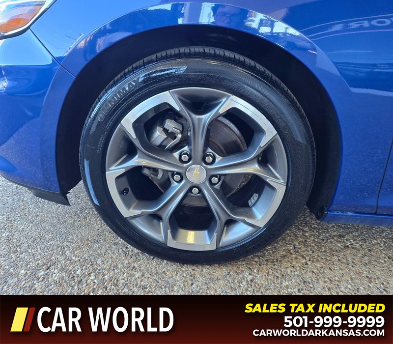 Chevrolet Malibu Vehicle Full-screen Gallery Image 6