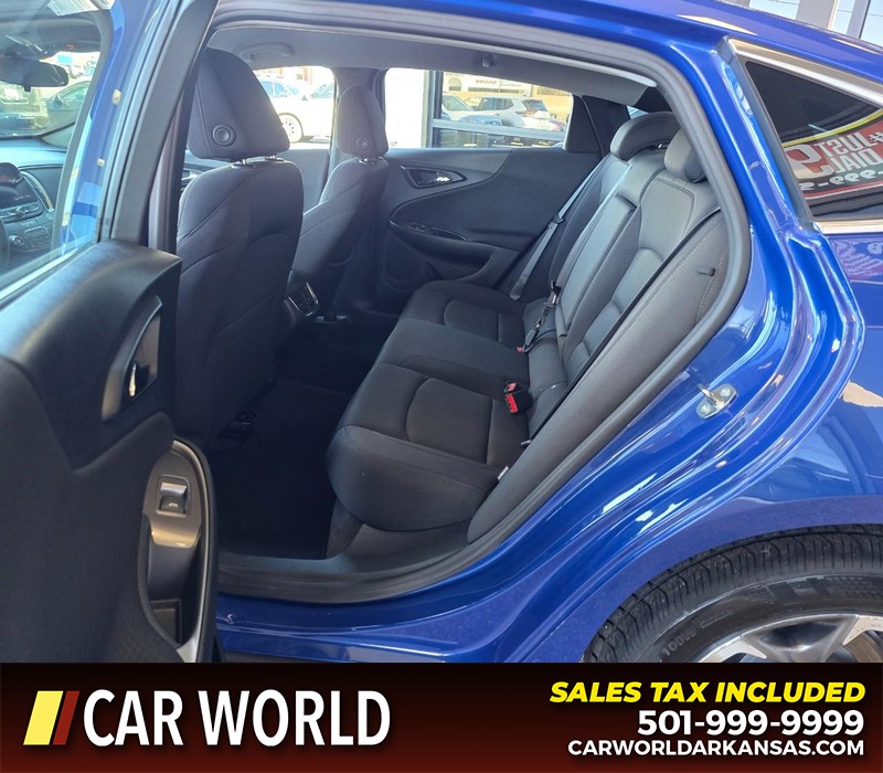 Chevrolet Malibu Vehicle Full-screen Gallery Image 10