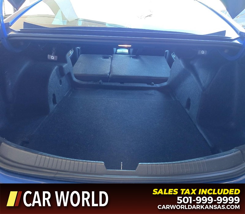 Chevrolet Malibu Vehicle Full-screen Gallery Image 14