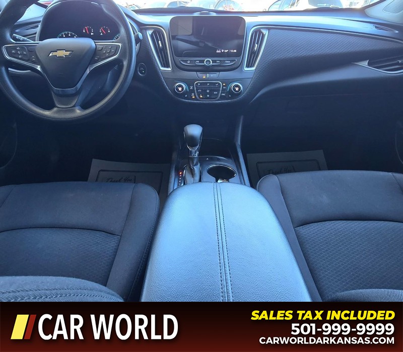 Chevrolet Malibu Vehicle Full-screen Gallery Image 18