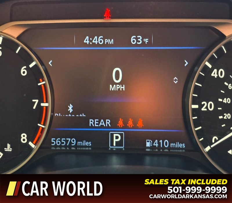 Nissan Altima Vehicle Full-screen Gallery Image 16