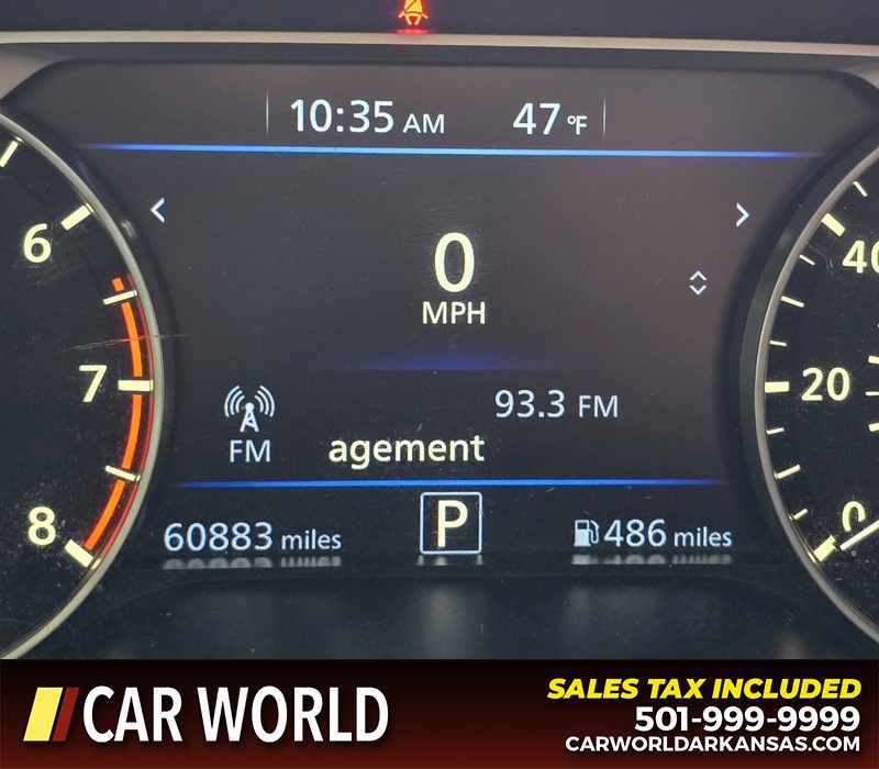 Nissan Altima Vehicle Full-screen Gallery Image 16