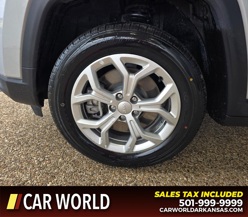 Jeep Compass Vehicle Full-screen Gallery Image 6