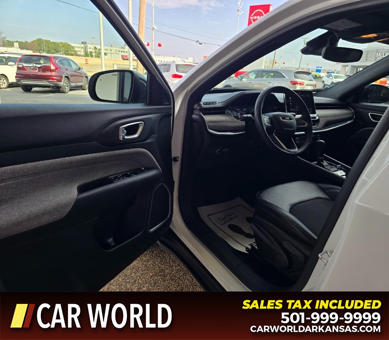 Jeep Compass Vehicle Full-screen Gallery Image 7