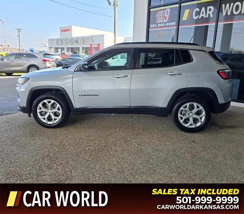 Jeep Compass Vehicle Full-screen Gallery Image 4