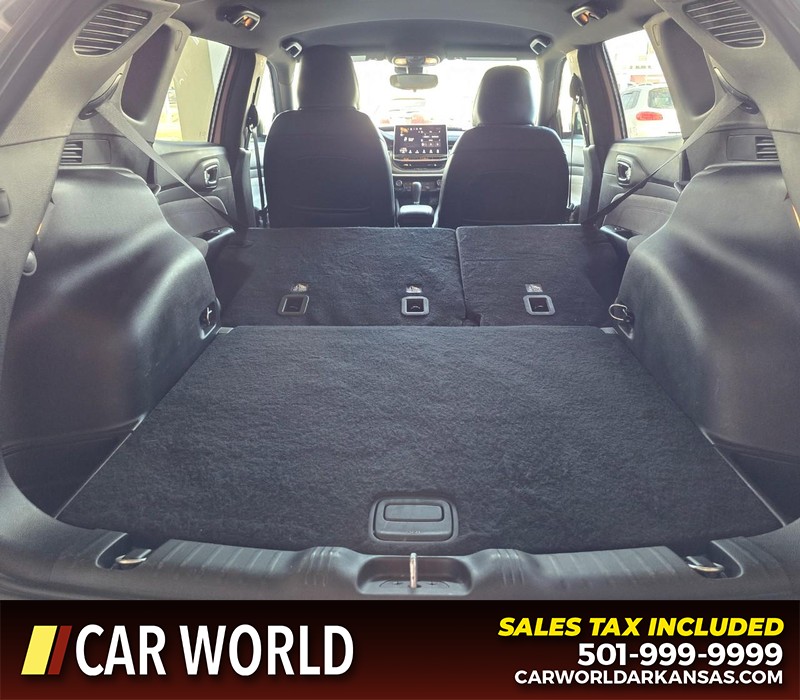 Jeep Compass Vehicle Full-screen Gallery Image 14