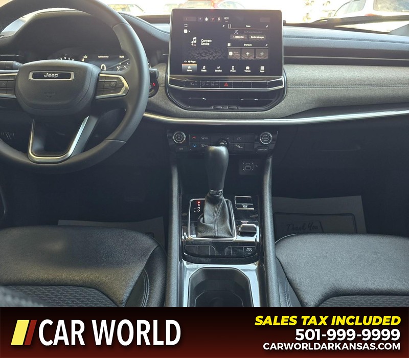 Jeep Compass Vehicle Full-screen Gallery Image 18