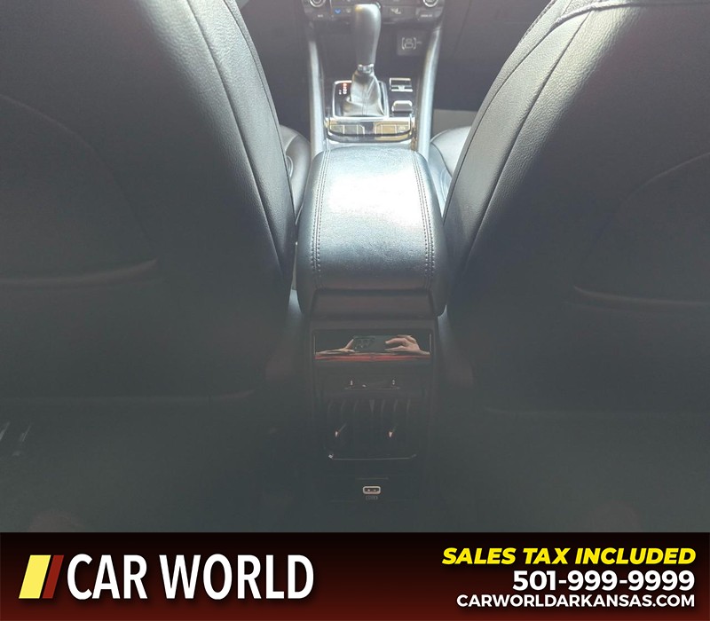 Jeep Compass Vehicle Full-screen Gallery Image 19