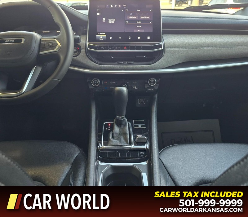 Jeep Compass Vehicle Full-screen Gallery Image 18