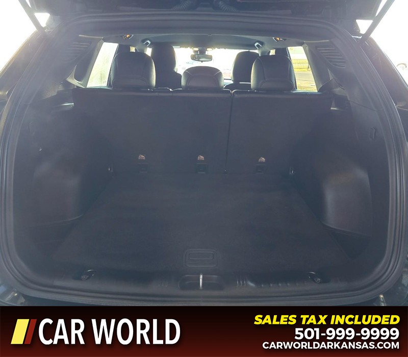 Jeep Compass Vehicle Full-screen Gallery Image 13