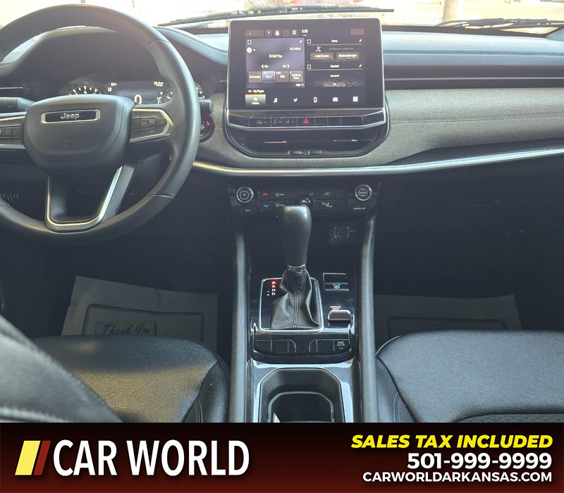 Jeep Compass Vehicle Full-screen Gallery Image 18