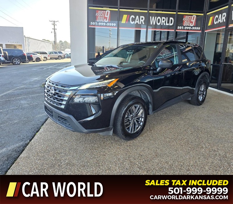 Nissan Rogue Vehicle Full-screen Gallery Image 3