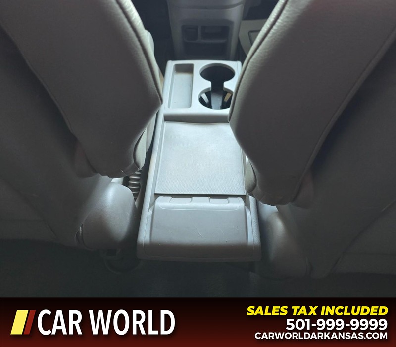 Honda CR-V Vehicle Full-screen Gallery Image 18