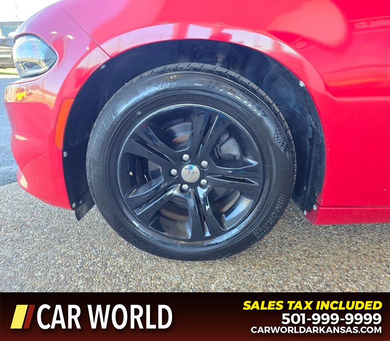 Dodge Charger Vehicle Full-screen Gallery Image 5