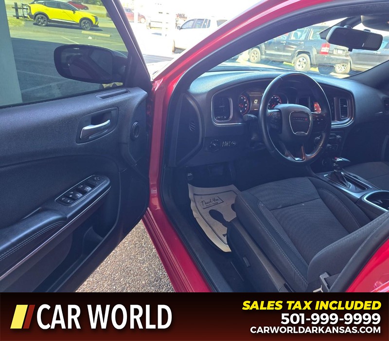 Dodge Charger Vehicle Full-screen Gallery Image 6