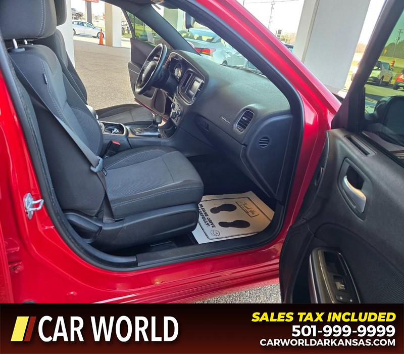 Dodge Charger Vehicle Full-screen Gallery Image 10