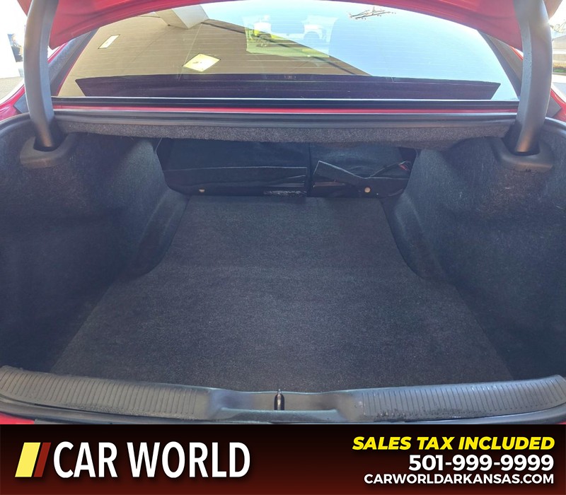 Dodge Charger Vehicle Full-screen Gallery Image 13