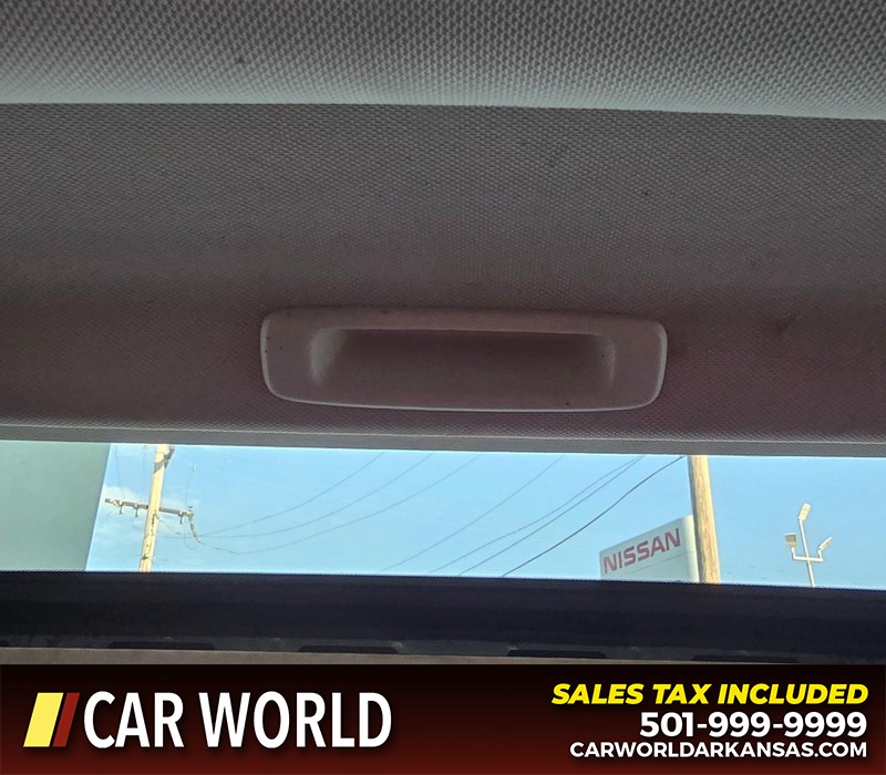 Honda CR-V Vehicle Full-screen Gallery Image 18