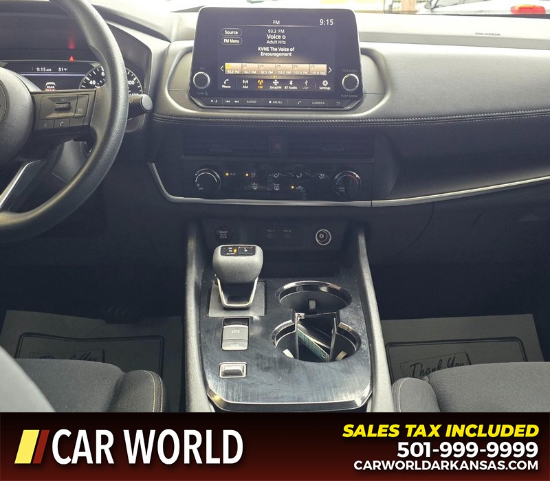 Nissan Rogue Vehicle Full-screen Gallery Image 18