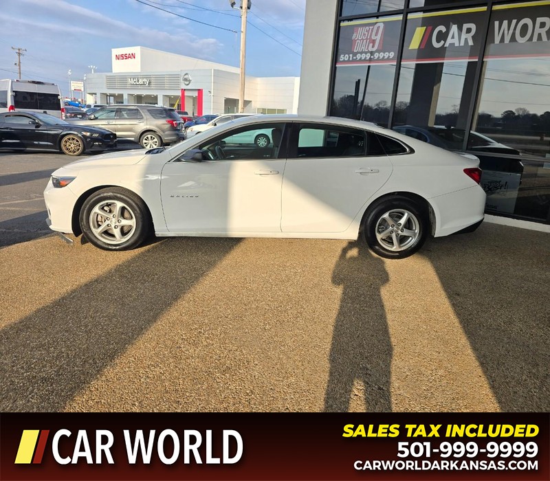 Chevrolet Malibu Vehicle Full-screen Gallery Image 4