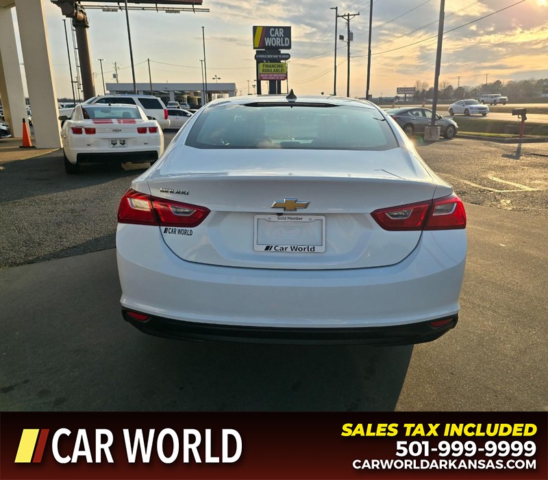 Chevrolet Malibu Vehicle Full-screen Gallery Image 5