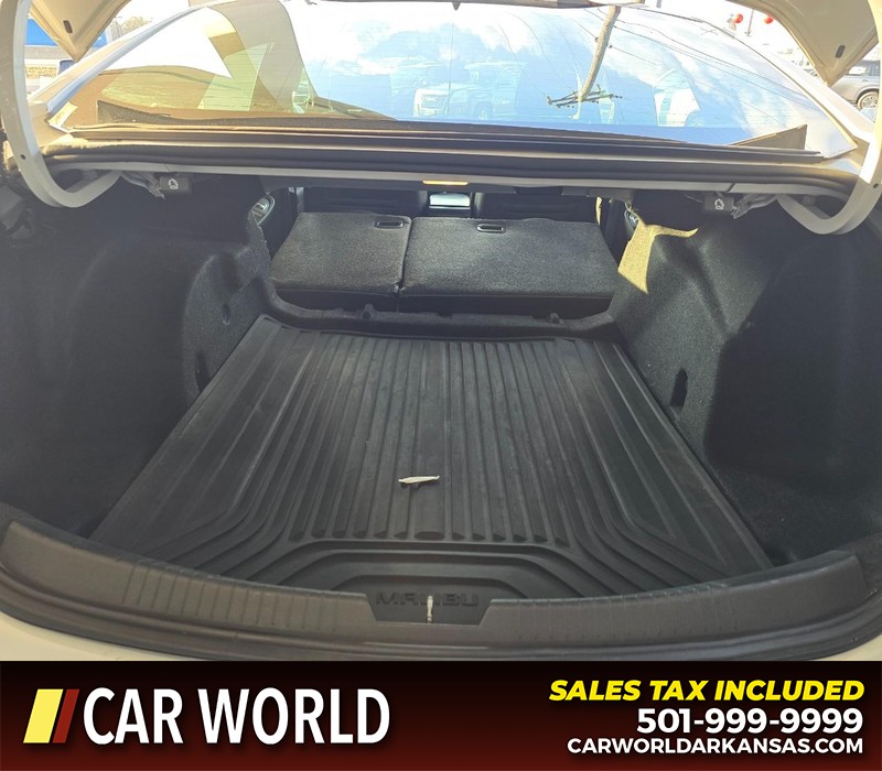 Chevrolet Malibu Vehicle Full-screen Gallery Image 15