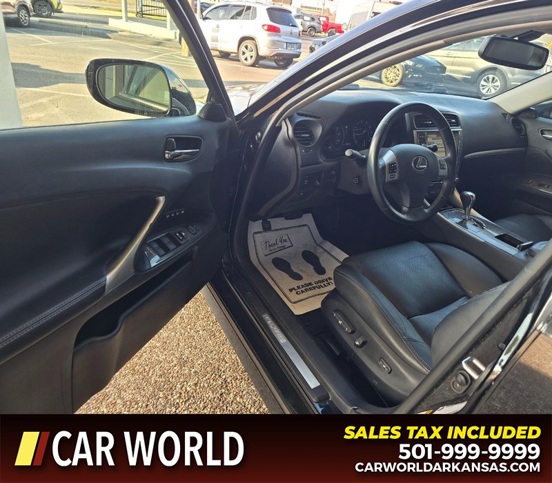 Lexus IS 250 Vehicle Full-screen Gallery Image 7