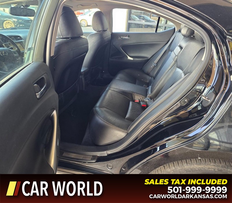 Lexus IS 250 Vehicle Full-screen Gallery Image 10