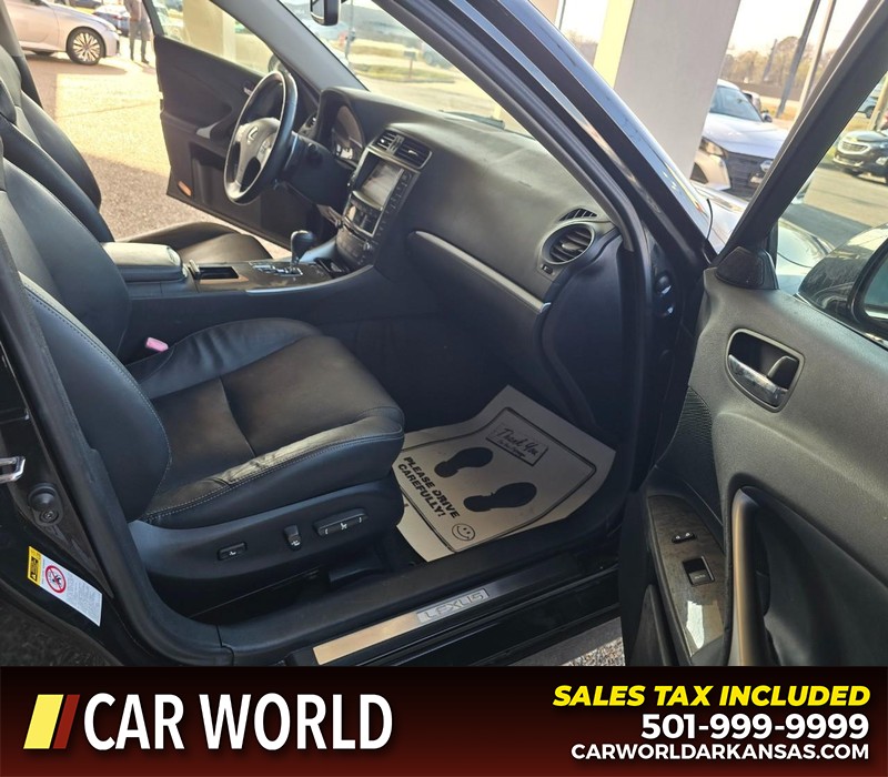 Lexus IS 250 Vehicle Full-screen Gallery Image 11