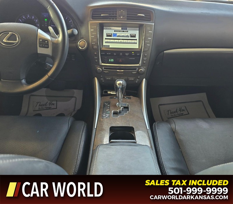 Lexus IS 250 Vehicle Full-screen Gallery Image 17