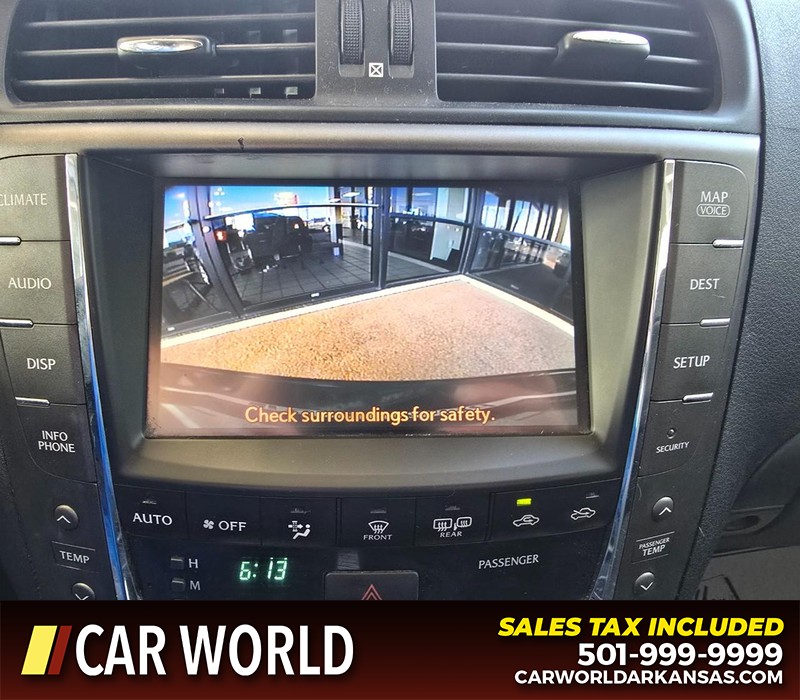 Lexus IS 250 Vehicle Full-screen Gallery Image 18