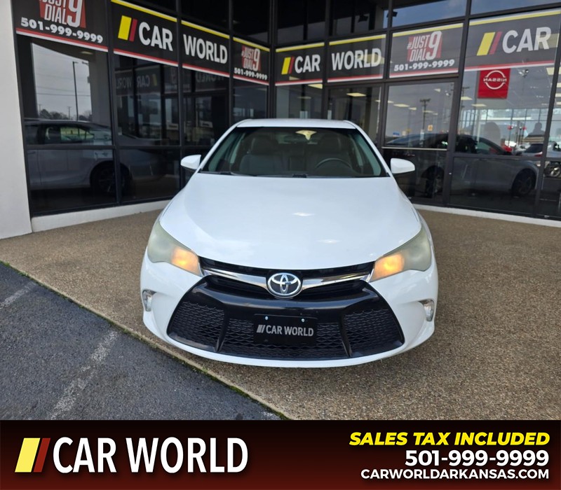 Toyota Camry Vehicle Full-screen Gallery Image 2