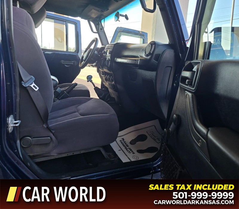 Jeep Wrangler Unlimited Vehicle Full-screen Gallery Image 11