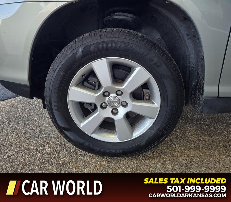 Lexus RX 330 Vehicle Full-screen Gallery Image 6