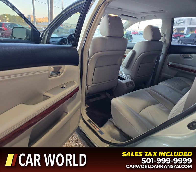 Lexus RX 330 Vehicle Full-screen Gallery Image 9