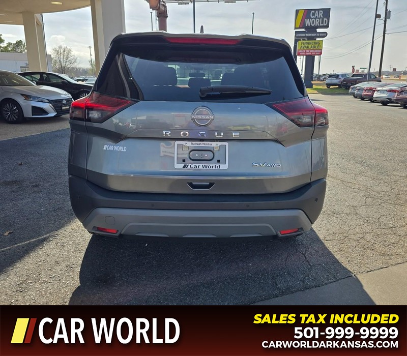 Nissan Rogue Vehicle Full-screen Gallery Image 5