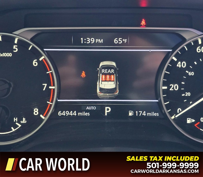 Nissan Rogue Vehicle Full-screen Gallery Image 16