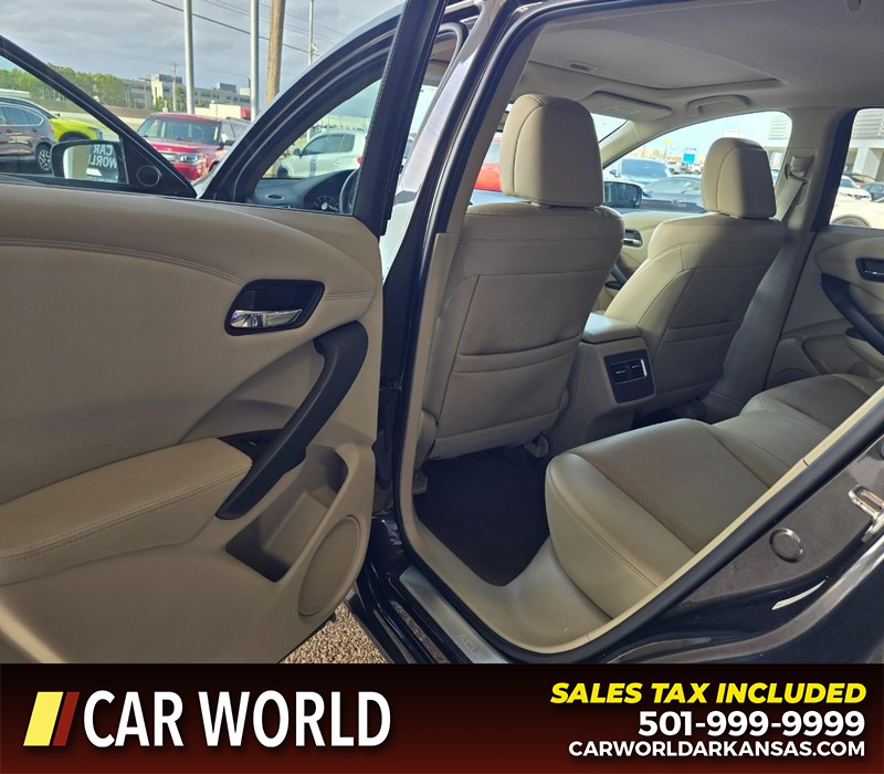 Acura RDX Vehicle Full-screen Gallery Image 9